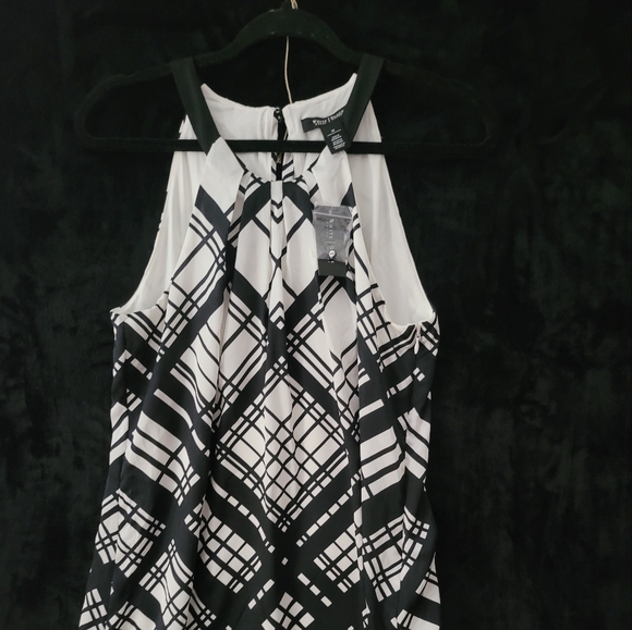 White House Black Market Tops - WHBM black white geometric blouse NWT